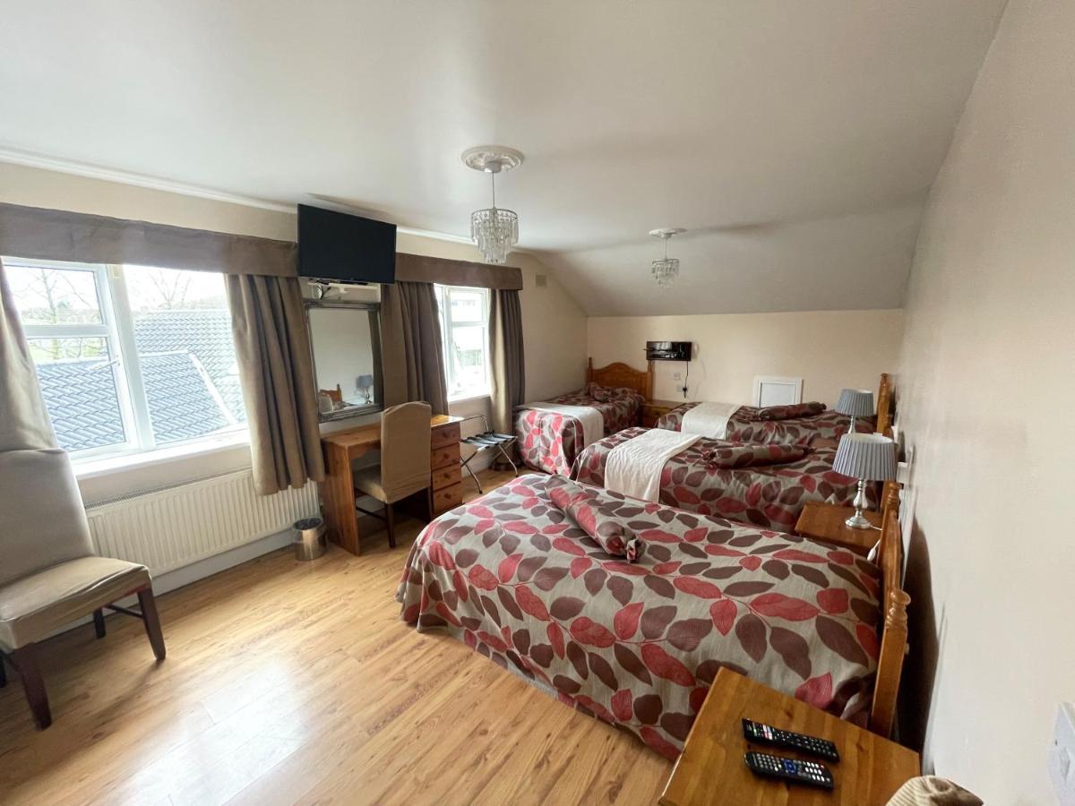 סיטי ווסט Goldendawn Guest House מראה חיצוני תמונה